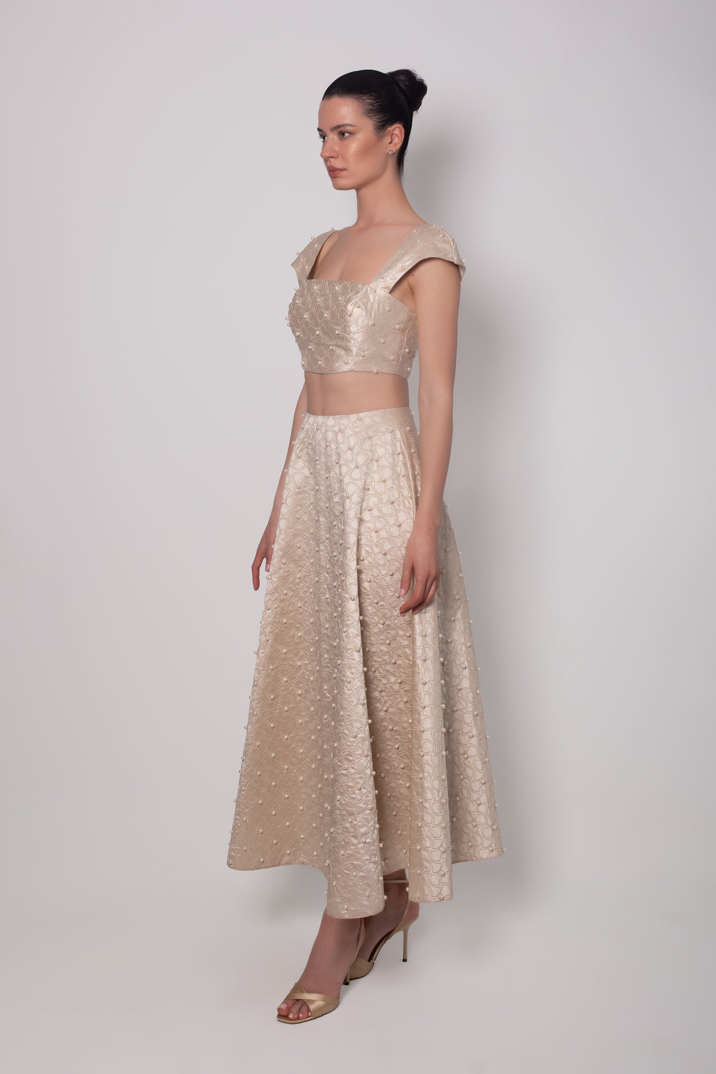 ŞANTUG İNCİLİ KREM ETEK