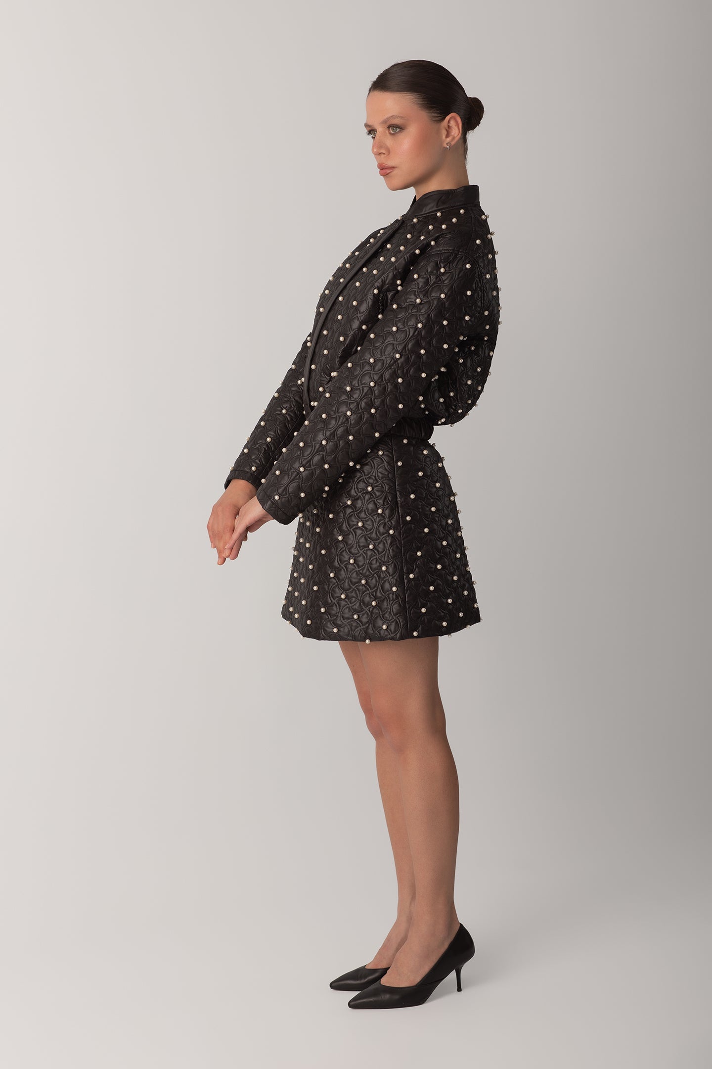 İNCİLİ KAPİTONE CEKET - SİYAH