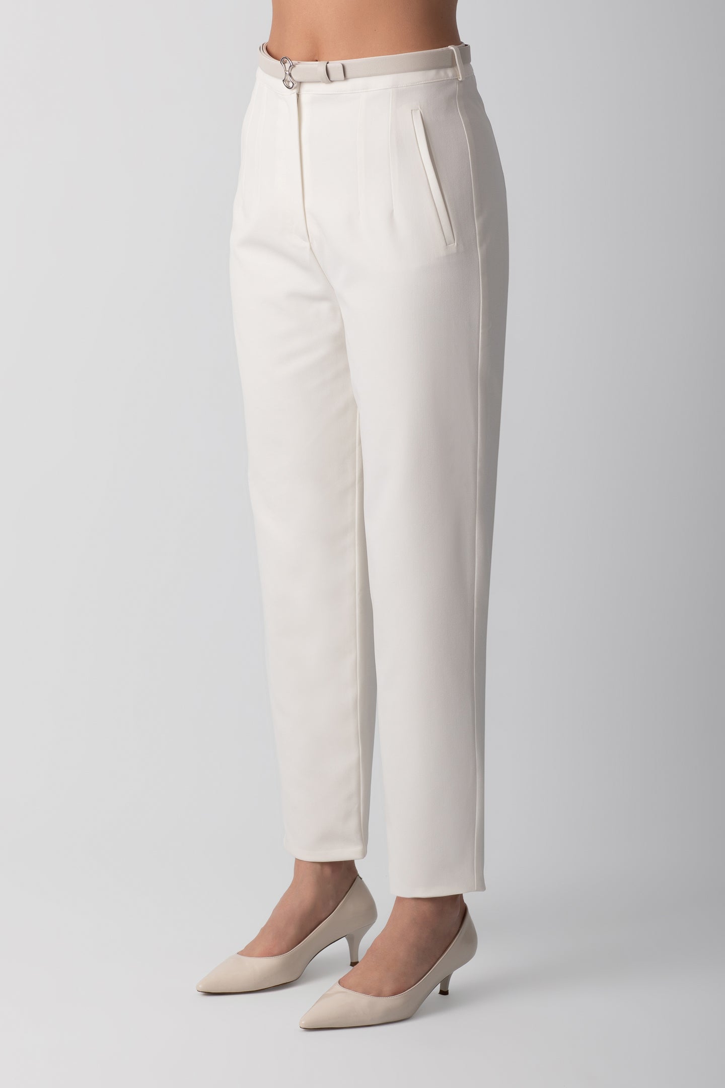 YÜKSEK BEL BEYAZ PANTOLON