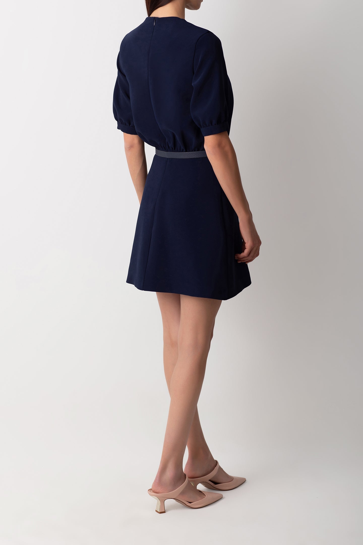 FIRFIR SÜSLEMELİ LACİVERT ELBİSE